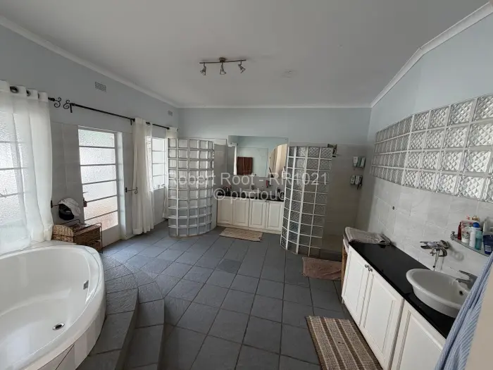 4 Bedroom House for Sale in Helensvale, Harare