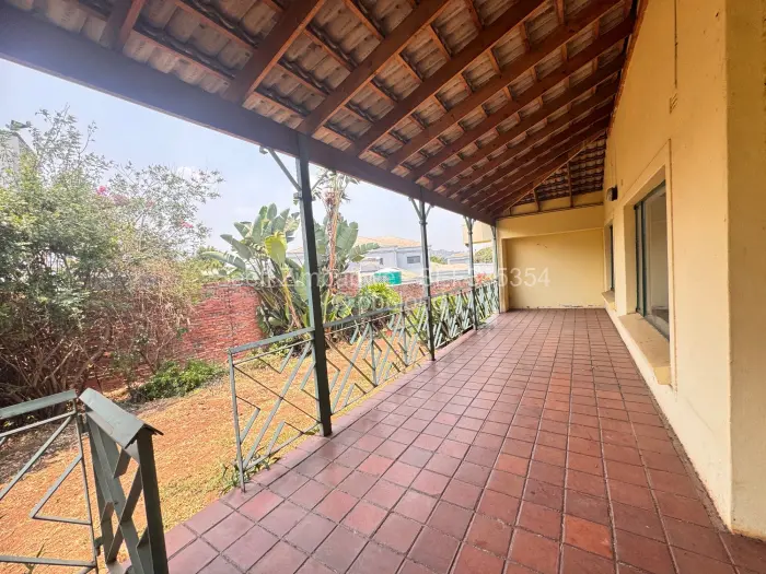 Townhouse/Complex/Cluster for Sale in Borrowdale Brooke, Harare