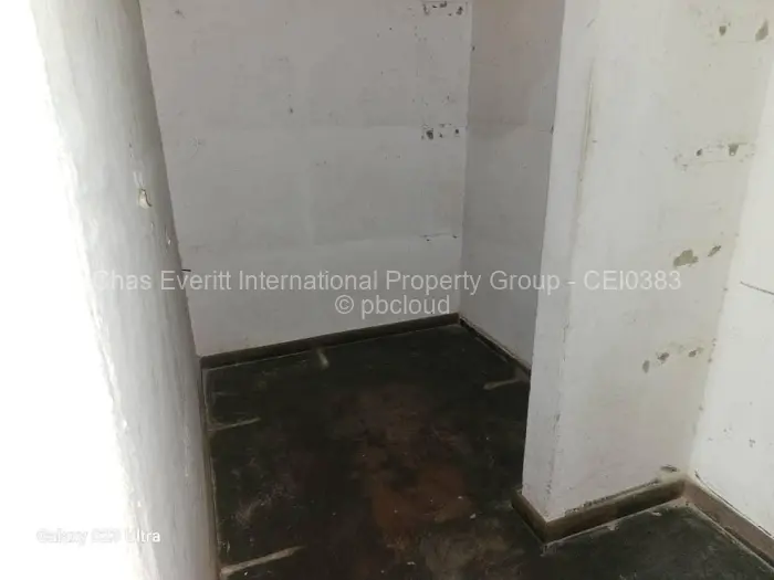 Warehouse/Industrial for Sale in Chinhoyi, Chinhoyi