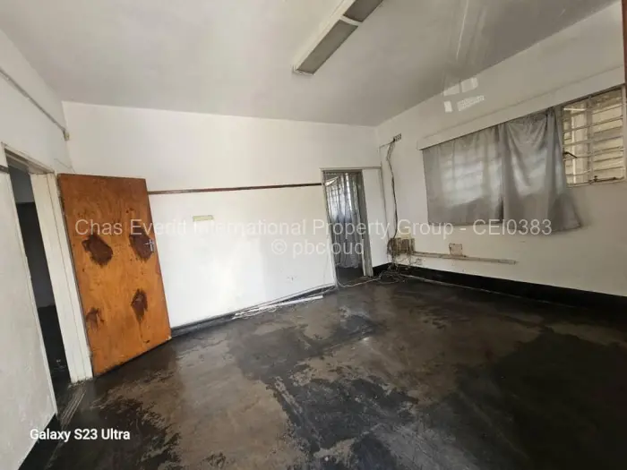 Warehouse/Industrial for Sale in Chinhoyi, Chinhoyi