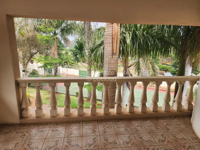 6 Bedroom House for Sale in Philadelphia, Harare