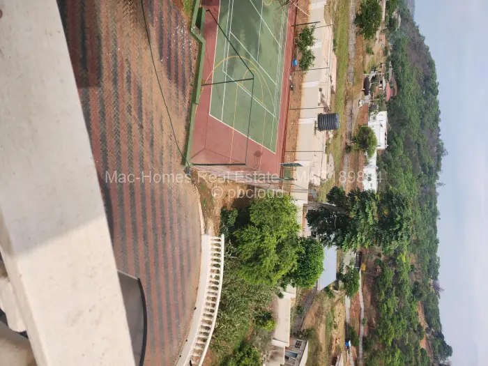 6 Bedroom House for Sale in Philadelphia, Harare