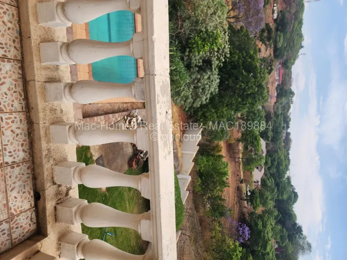 6 Bedroom House for Sale in Philadelphia, Harare