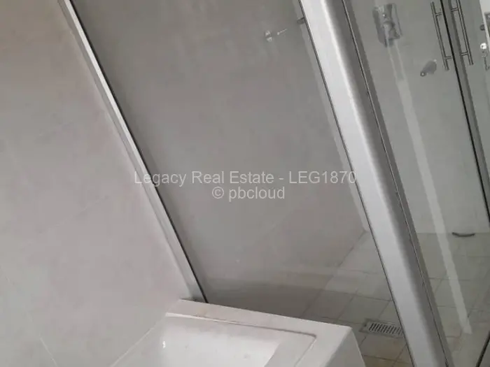 2 Bedroom House to Rent in Glaudina, Harare