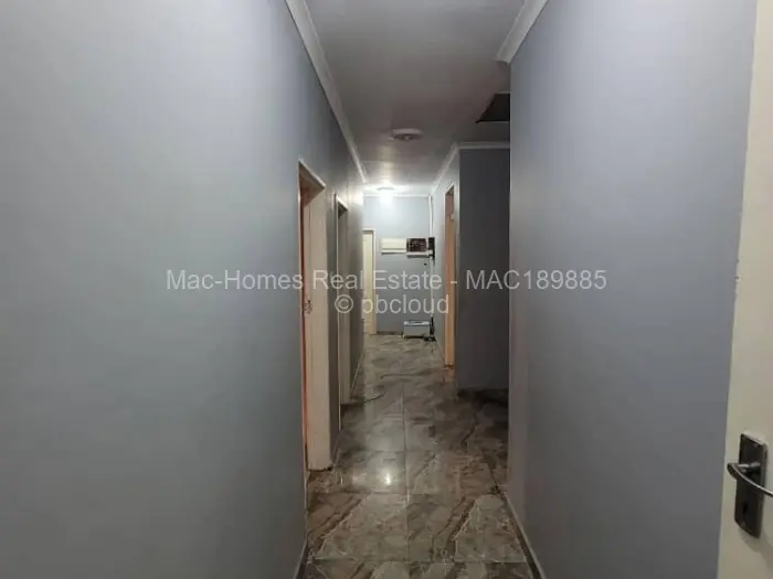 6 Bedroom House for Sale in Waterfalls, Harare