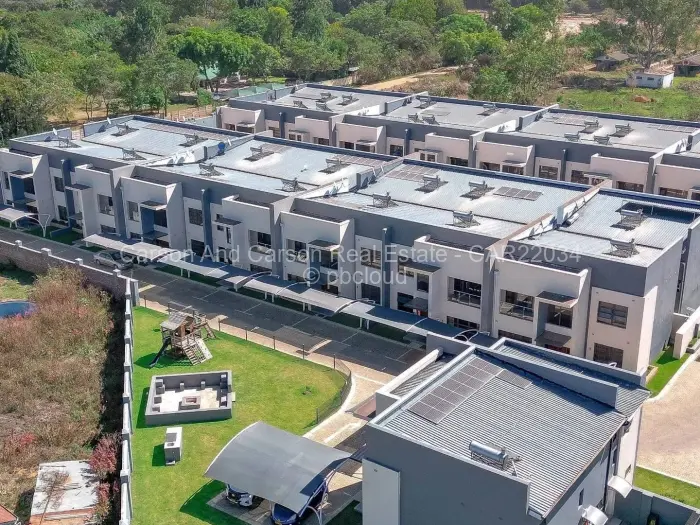 Townhouse/Cluster to Rent in Avonlea, Harare