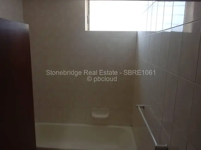 Flat/Apartment to Rent in Ascot, Bulawayo