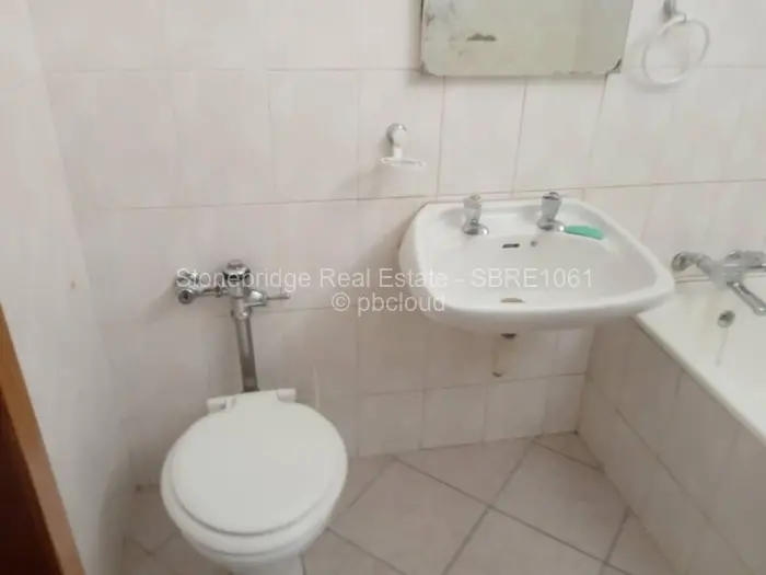 Flat/Apartment to Rent in Ascot, Bulawayo