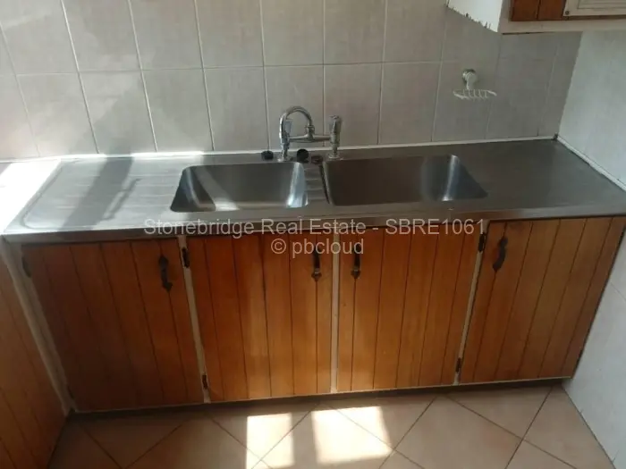 Flat/Apartment to Rent in Ascot, Bulawayo