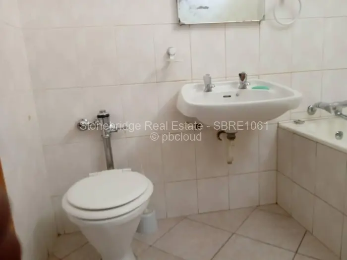 Flat/Apartment to Rent in Ascot, Bulawayo