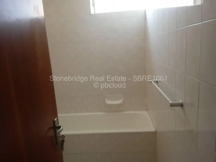 Flat/Apartment to Rent in Ascot, Bulawayo