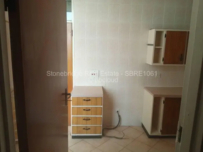 Flat/Apartment to Rent in Ascot, Bulawayo