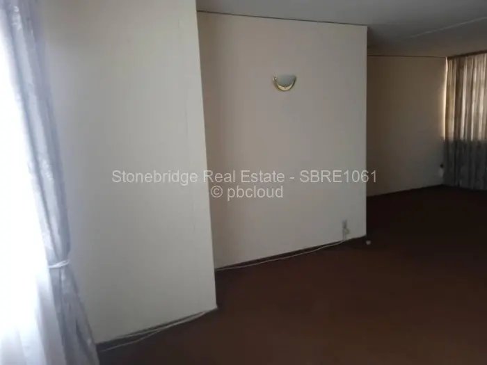 Flat/Apartment to Rent in Ascot, Bulawayo