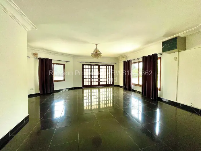 6 Bedroom House for Sale in Shawasha Hills, Harare
