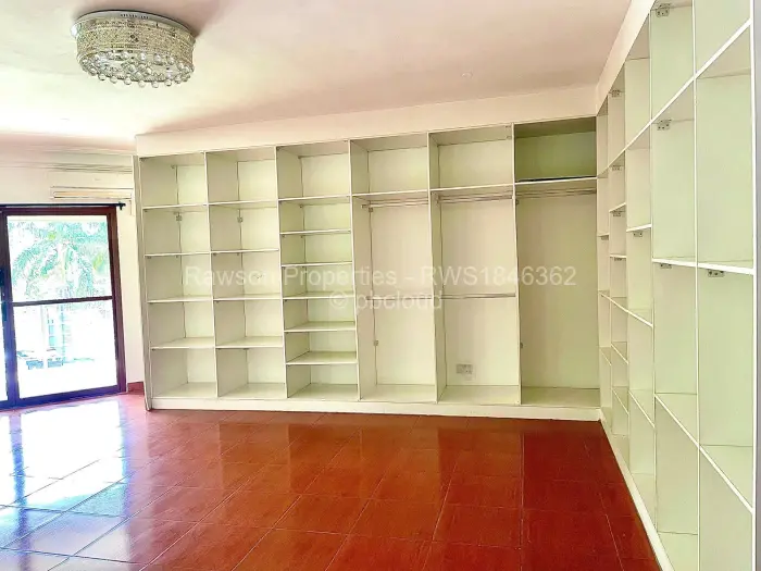 6 Bedroom House for Sale in Shawasha Hills, Harare