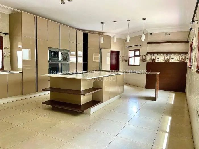 6 Bedroom House for Sale in Shawasha Hills, Harare
