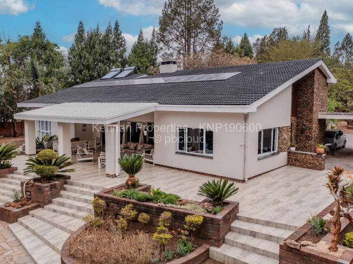 4 Bedroom House for Sale in Glen Lorne, Harare