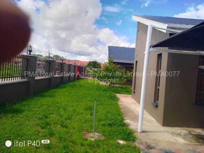 3 Bedroom House to Rent in Manresa, Harare