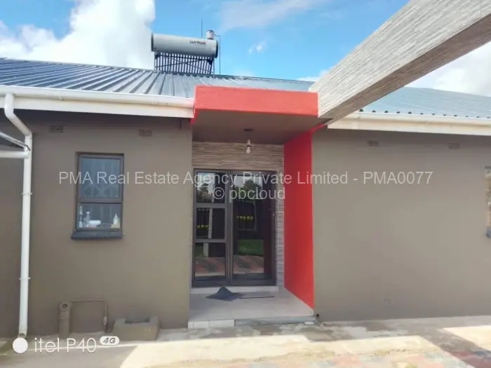 3 Bedroom House to Rent in Manresa, Harare