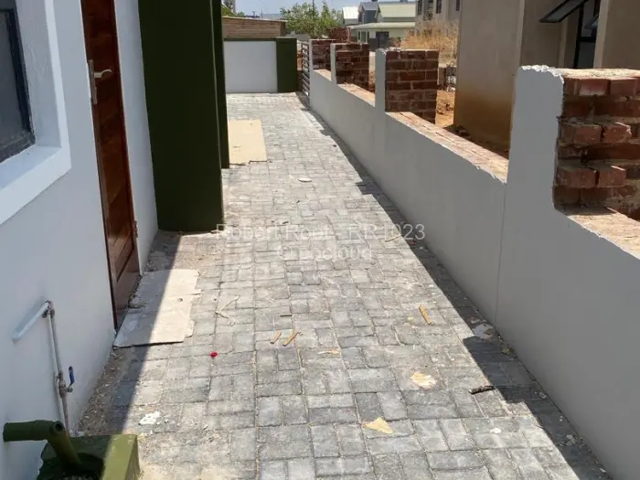 4 Bedroom House to Rent in Arlington