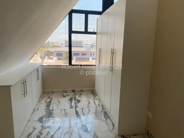 4 Bedroom House to Rent in Arlington