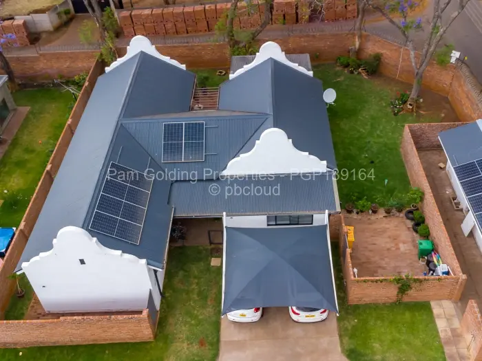 Townhouse/Cluster for Sale in Newlands, Harare