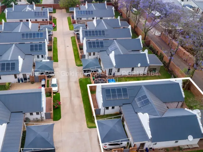 Townhouse/Cluster for Sale in Newlands, Harare