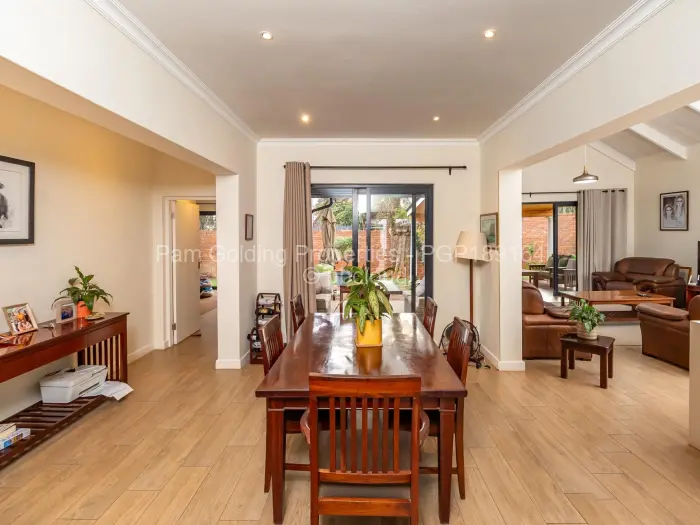 Townhouse/Cluster for Sale in Newlands, Harare