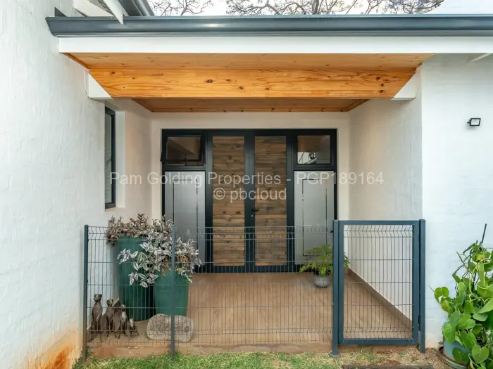 Townhouse/Cluster for Sale in Newlands, Harare