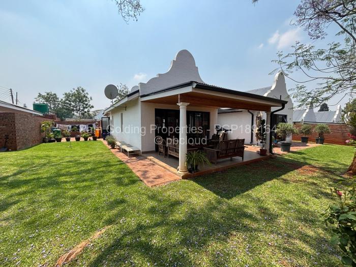 Townhouse/Cluster for Sale in Newlands, Harare