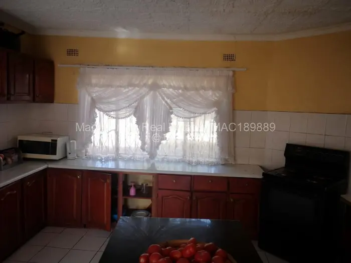 4 Bedroom House for Sale in Borrowdale West, Harare