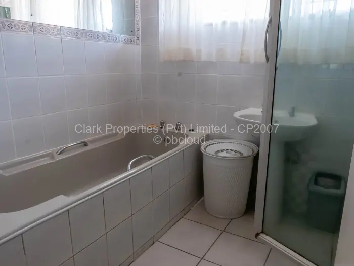 4 Bedroom House for Sale in Chisipite, Harare