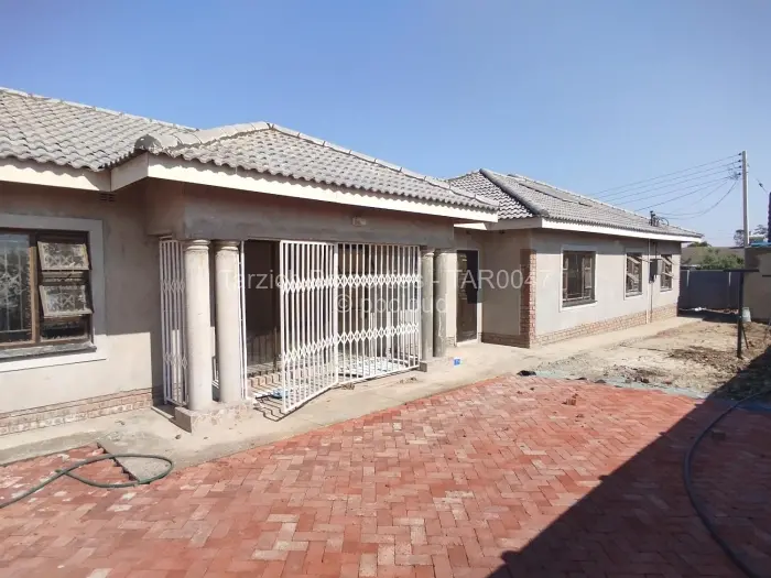 Townhouse/Complex/Cluster to Rent in Goodhope, Harare