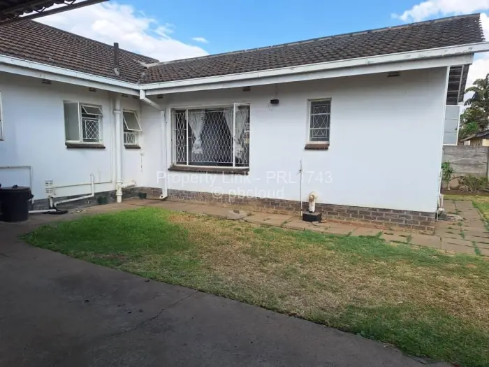 4 Bedroom House for Sale in Eastlea, Harare
