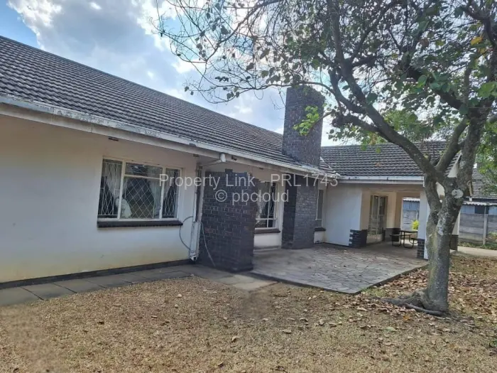 4 Bedroom House for Sale in Eastlea, Harare