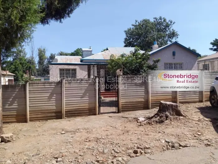 3 Bedroom House for Sale in Parkview, Bulawayo