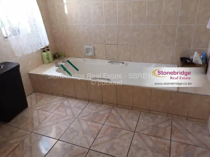 3 Bedroom House for Sale in Parkview, Bulawayo