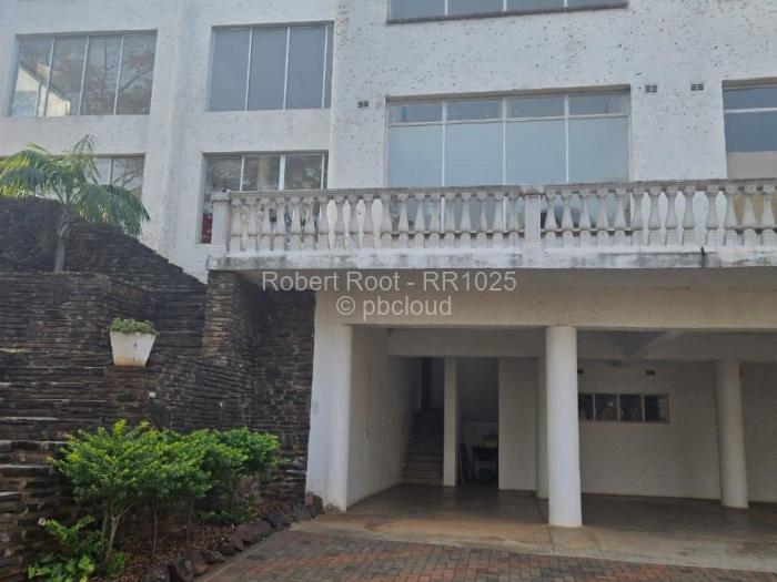 4 Bedroom House to Rent in Lake Chivero, Lake Chivero