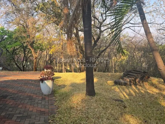 4 Bedroom House to Rent in Lake Chivero, Lake Chivero