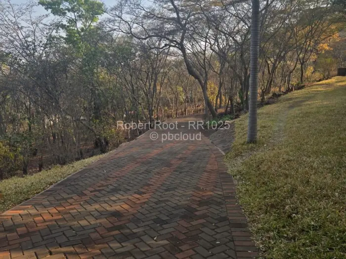 4 Bedroom House to Rent in Lake Chivero, Lake Chivero