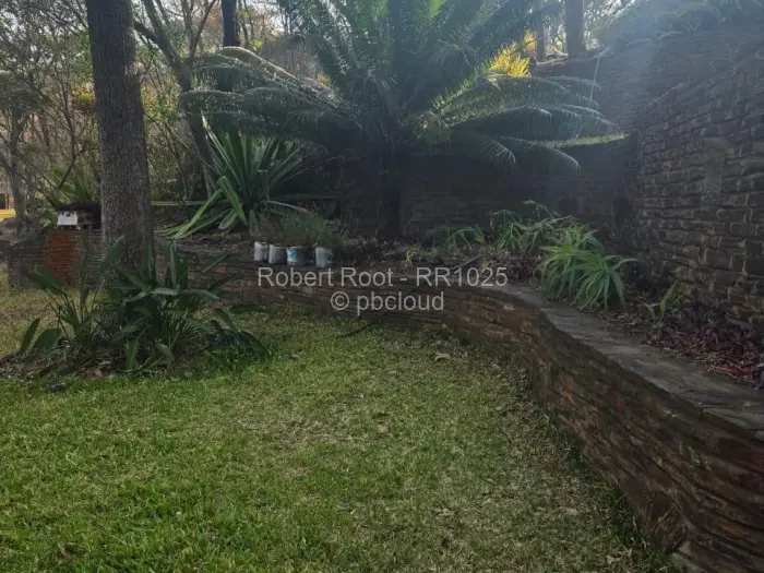 4 Bedroom House to Rent in Lake Chivero, Lake Chivero