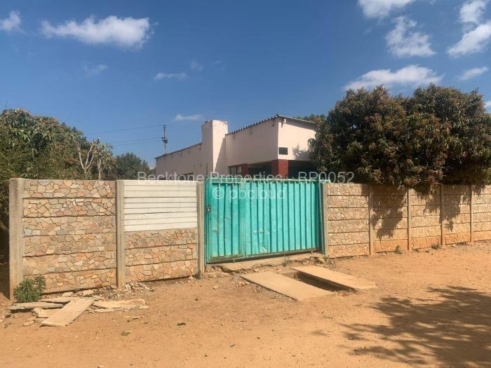 3 Bedroom House for Sale in Nkulumane, Bulawayo