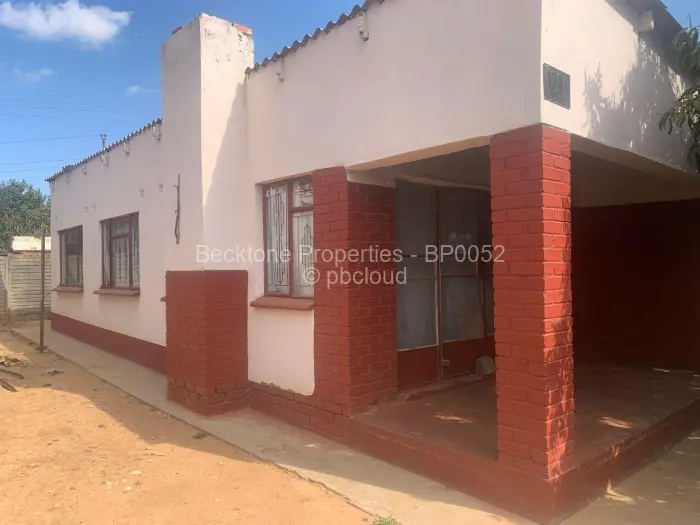 3 Bedroom House for Sale in Nkulumane, Bulawayo