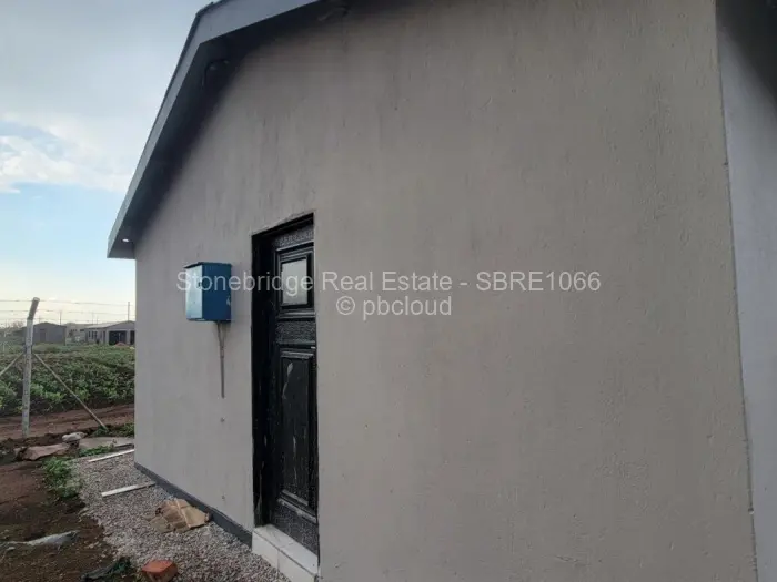 3 Bedroom House for Sale in Mbundane, Bulawayo