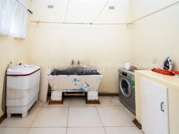 4 Bedroom House to Rent in Chisipite