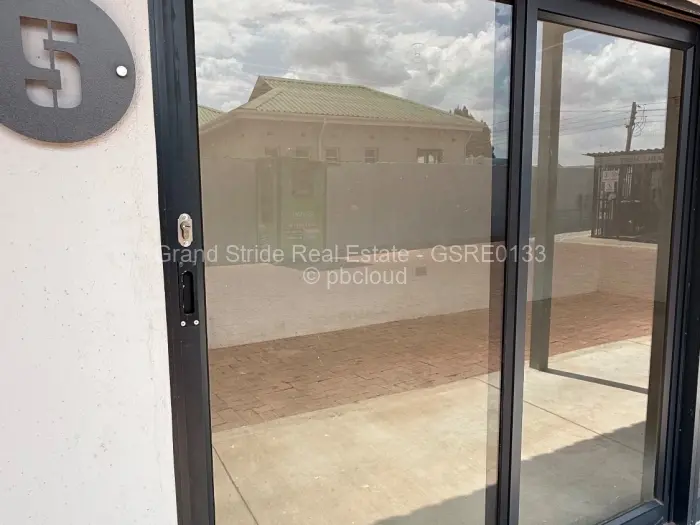 Commercial Property to Rent in Kamfinsa