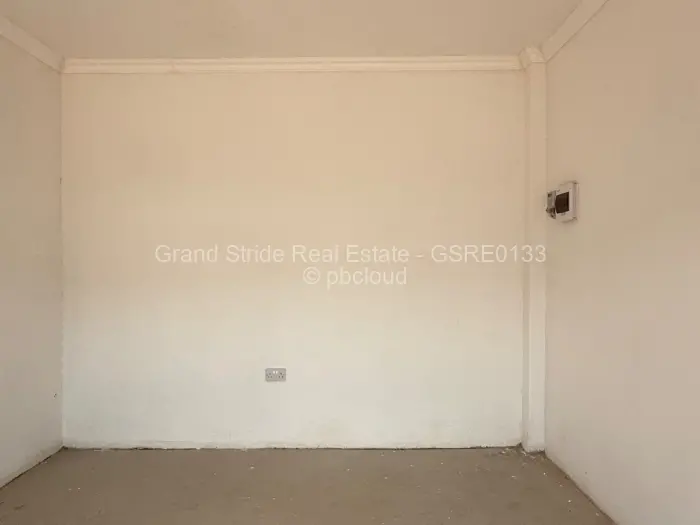 Commercial Property to Rent in Kamfinsa