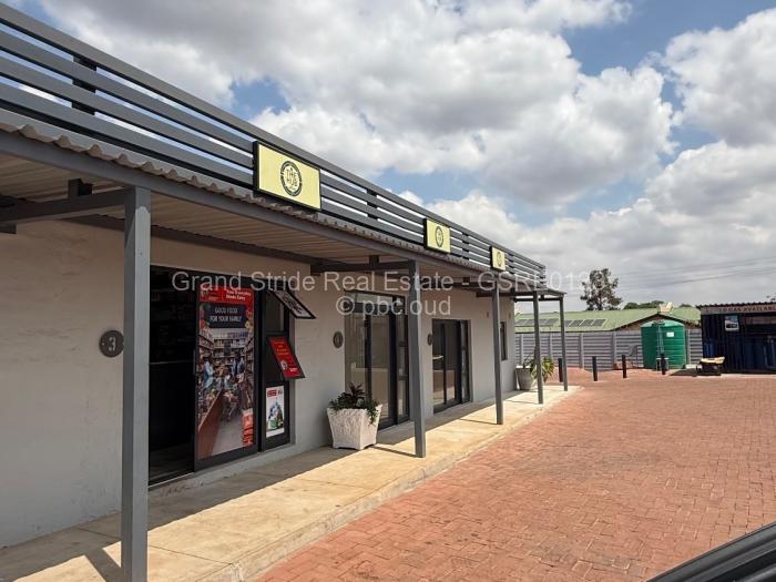Retail/Shop to Rent in Kamfinsa, Harare