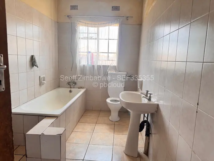 3 Bedroom House for Sale in Zimre Park, Harare