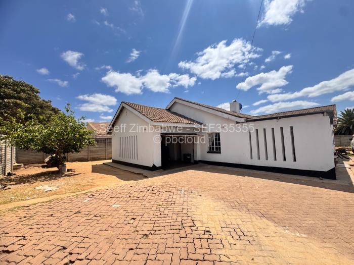 3 Bedroom House for Sale in Zimre Park, Harare